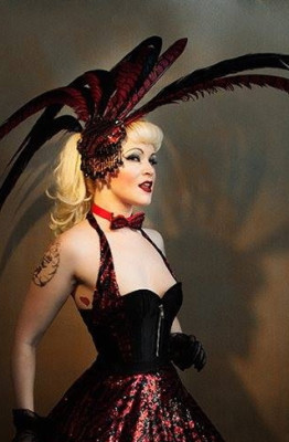 Burlesque Performer Dangrrr Doll