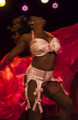 Perle Noire performing at the 2014 New York Burlesque Festival Thursday Night Teaser Party